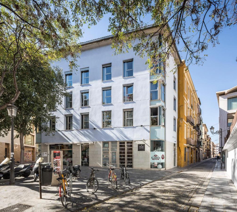 Mon Suites Carmen Valencia Exterior photo