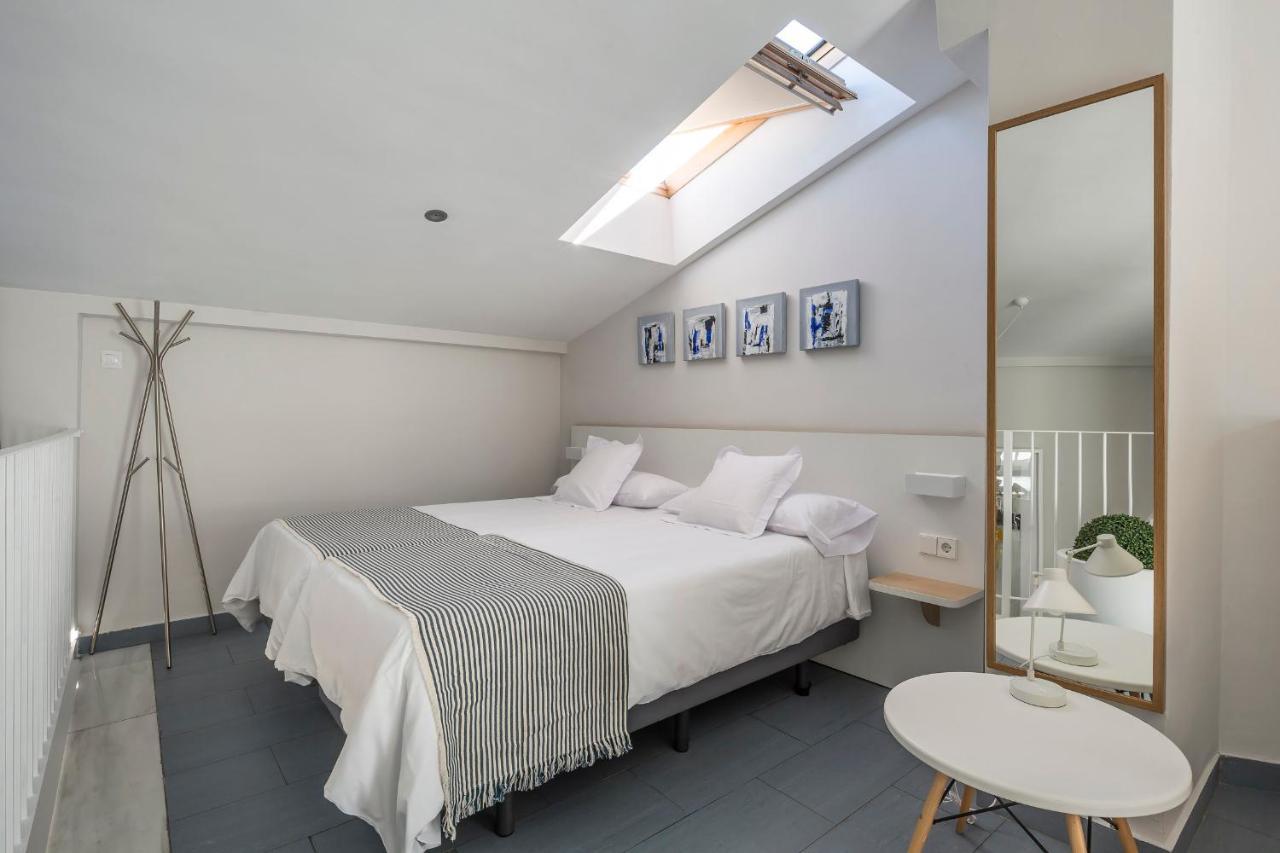 Mon Suites Carmen Valencia Exterior photo