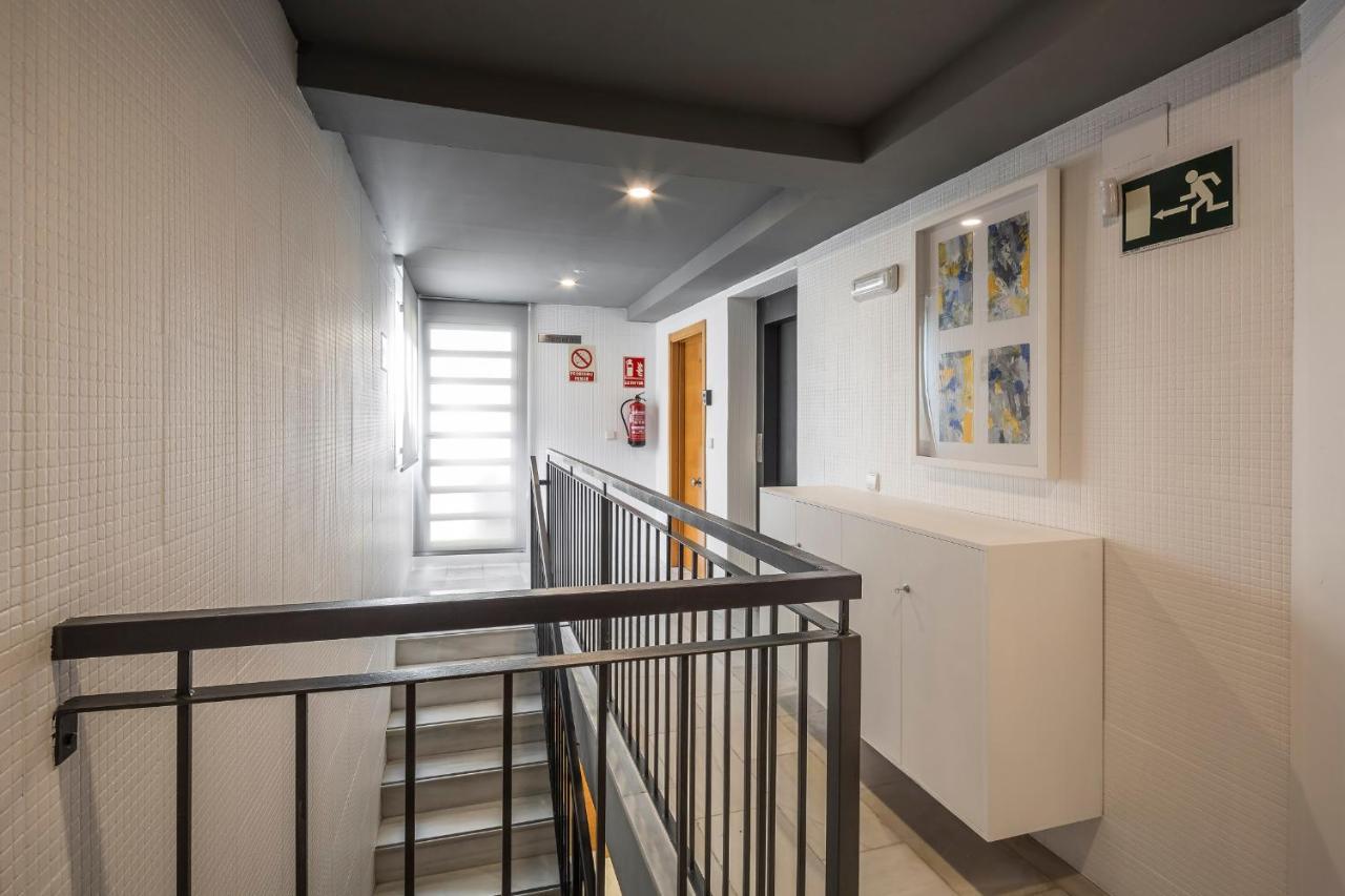 Mon Suites Carmen Valencia Exterior photo