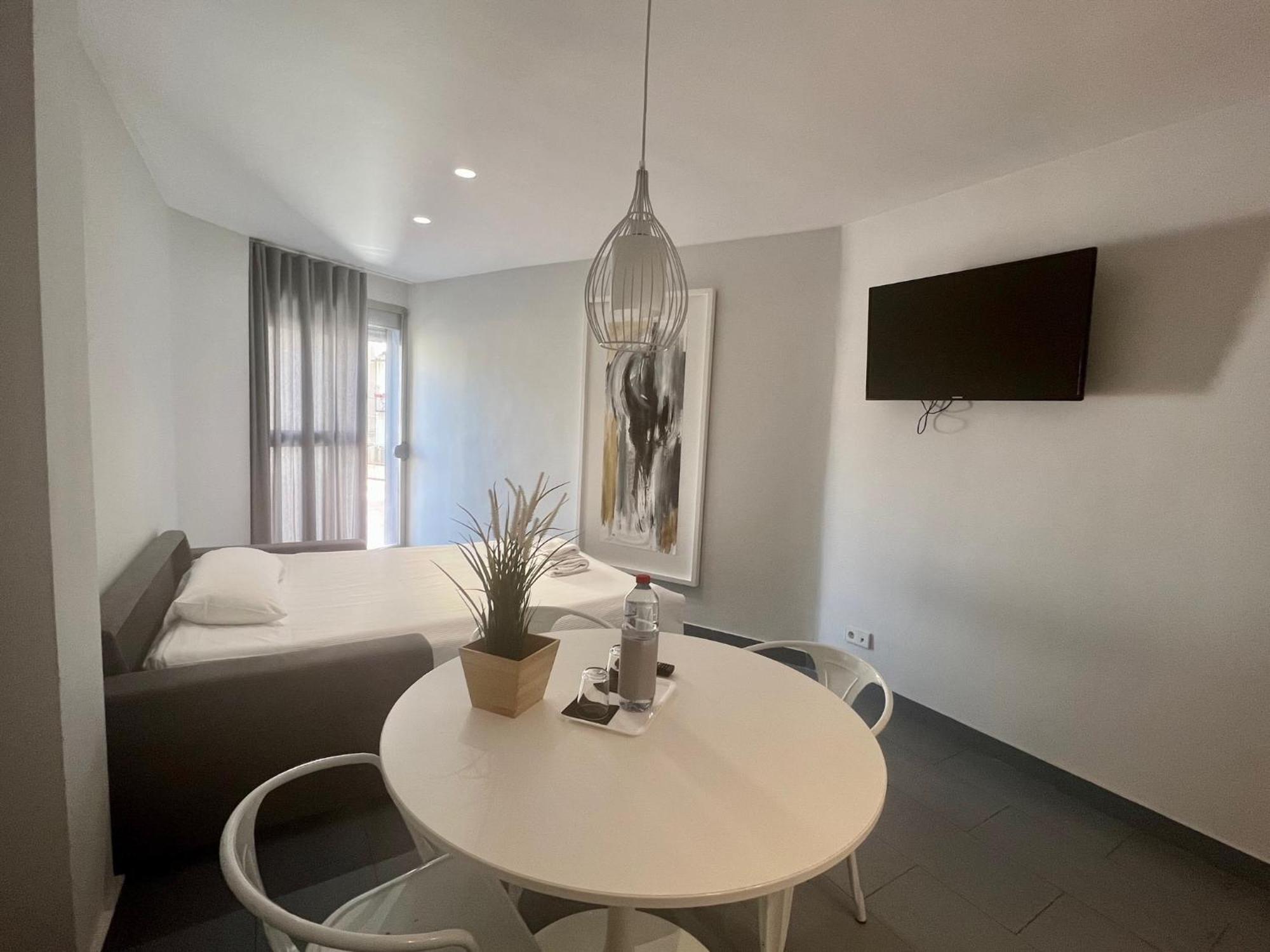 Mon Suites Carmen Valencia Exterior photo